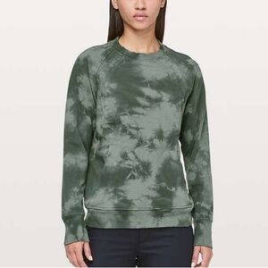 Lululemon Scuba Crew *Shibori Misty Meadow Deep Ivy Green size 4